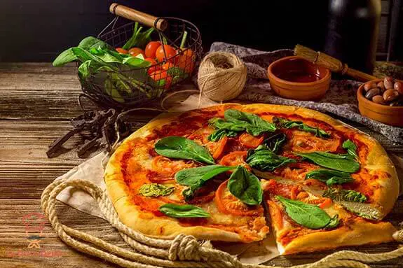 طريقه عمل البيتزا الايطاليه